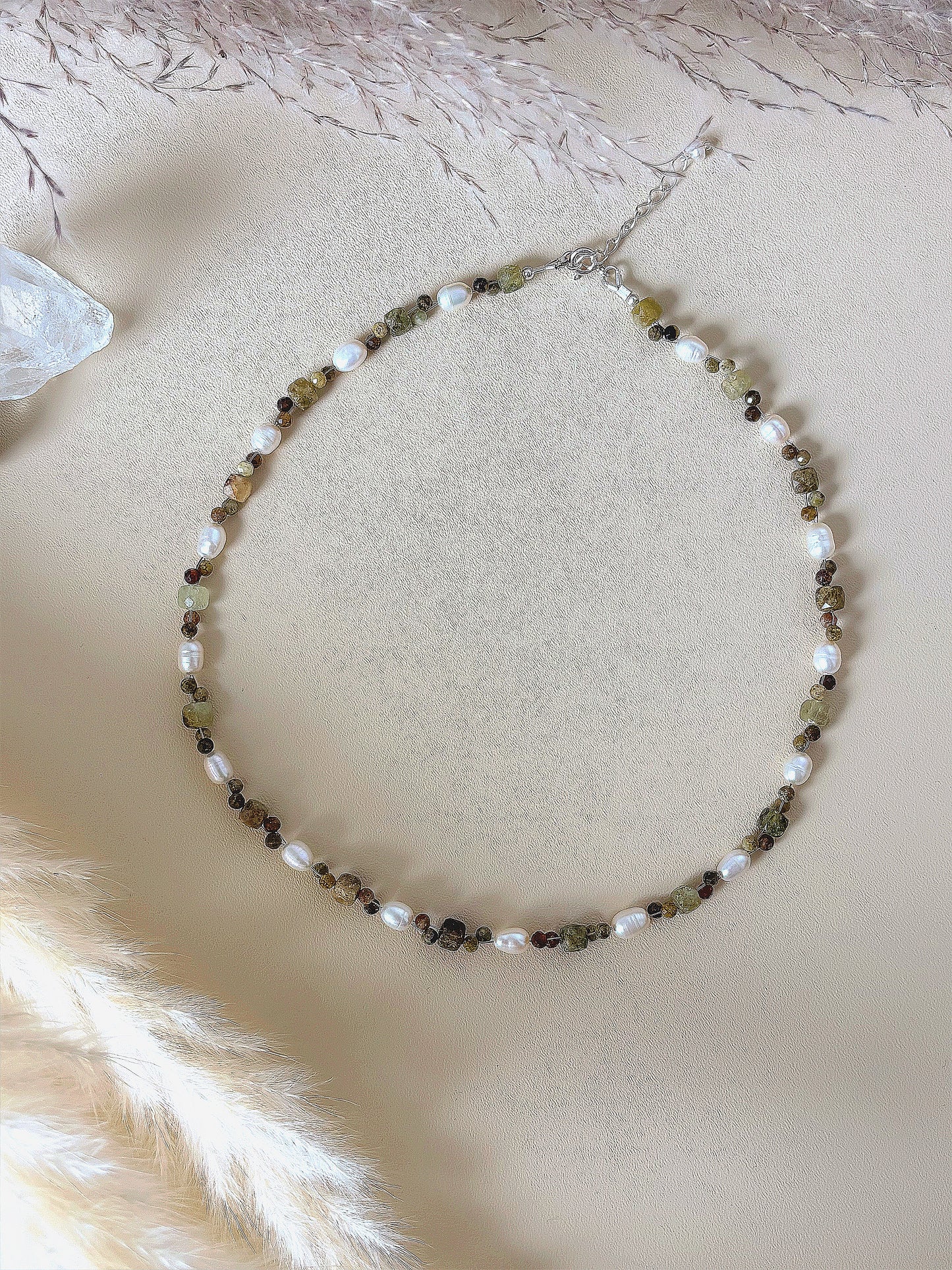 Naszyjnik GREEN GARNET | PEARL