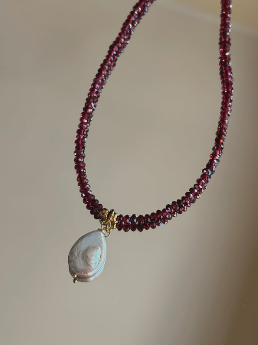 Naszyjnik GARNET | BAROQUE PEARL