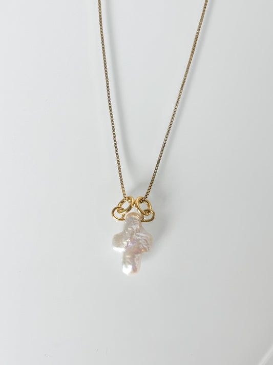 Naszyjnik PEARL CROSS no.2
